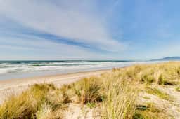 Dog friendly beach condo in a great location for exploring Rockaway Beach - Image 4