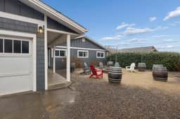 Oceanfront dog friendly house with deck private hot tub and stunning views - Image 5