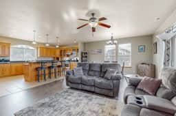 Spacious home close to the beach with peekaboo ocean views fireplaces hot tub - Image 4