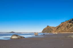 Cozy Oceanview Cottage in Great Location Close to Beach - Image 5