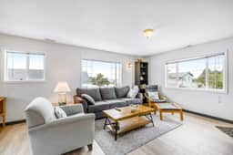 Inviting Haven with Large Yard WiFi and Partial Ocean View Steps to Beach - Image 4