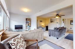 Ocean view home with prime walkable location near beach and town 2 dogs OK - Image 2