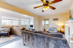 Ocean view home with prime walkable location near beach and town 2 dogs OK - Image 3