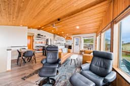 Oceanfront house with private beach access and amazing ocean views dog friendly - Image 5