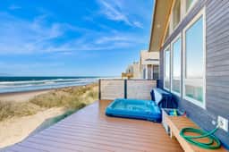 New oceanfront home with hot tub views A C and beach access 2 dogs OK - Image 4