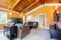 Upscale house with ocean views entertainment and large deck beach nearby - Image 3