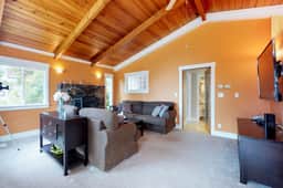 Upscale house with ocean views entertainment and large deck beach nearby - Image 5
