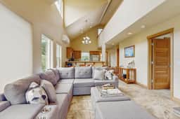 Lakefront end townhouse with kayaks and fishing dock walk to beach dogs welcome - Image 5