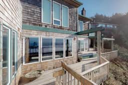 Dog Friendly Oceanfront House with Stunning Views Multi Level Deck and Fireplace - Image 3