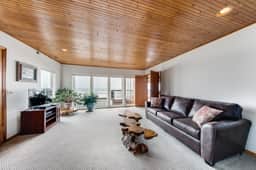 Dog Friendly Oceanfront House with Stunning Views Multi Level Deck and Fireplace - Image 2