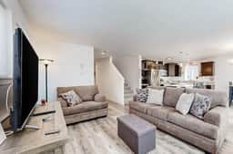 Open concept Home with Deck Fire pit WIFI and Near Trails and Beach - Image 3