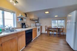 Bright Oceanfront Home with Stunning Pacific and Bay Views Near Town - Image 3