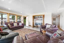 Dog Friendly Bay View Home with Nautical Decor Close to Beach - Image 2