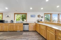 Dog Friendly Bay View Home with Nautical Decor Close to Beach - Image 4