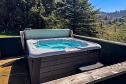Ocean and lake view home with private hot tub and beach access - Image 5