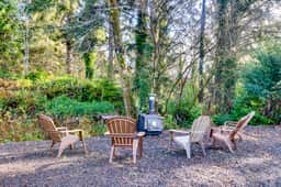 Cozy cabin with fireplace and WiFi fishing and boats welcome dog friendly - Image 2