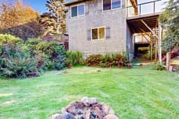 Dog Friendly Coastal Retreat with Water Views Deck Private Hot Tub and WiFi - Image 5