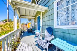 Dog friendly welcoming classic beach cottage with water views - Image 3