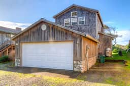 Beachfront home with private beach access fireplace washer dryer yard deck - Image 3