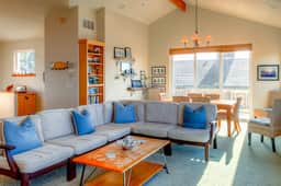 Beachfront home with private beach access fireplace washer dryer yard deck - Image 2