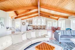 Elegant home with sauna private hot tub and ocean views accessible by elevator - Image 3