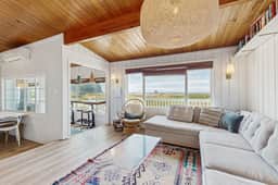 Waterfront house with ocean views and gorgeous sunsets dog friendly - Image 5