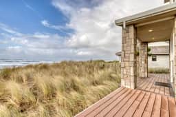 Beachfront home with amazing ocean views entertainment space and balcony - Image 3