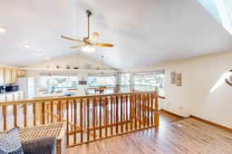 Family Friendly Coastal Home with Free WiFi Washer Dryer and Easy Beach Access - Image 4