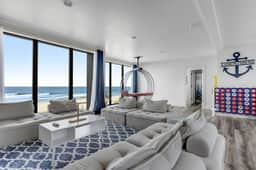 Beachfront designer paradise with amazing ocean view hot tub and shuffleboard - Image 2