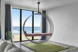 Beachfront designer paradise with amazing ocean view hot tub and shuffleboard - Image 3