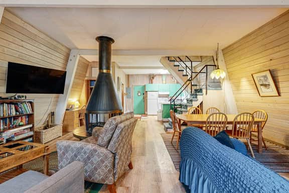 Fun and Unforgettable Beach House Dog friendly with a Great Location - Image 4