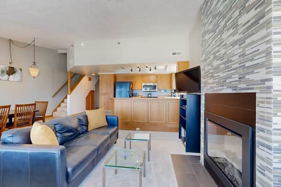 Oceanfront home with picture windows balcony and elevator watch for whales - Image 5