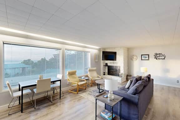 Cozy Ocean-View Condo Near Beach & Coastal Events - Image 2