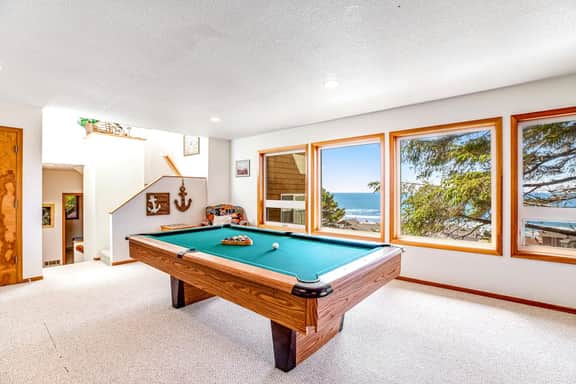 Limited Time Deals Coastal Hideaway with Ocean Views and Spacious Deck - Image 5