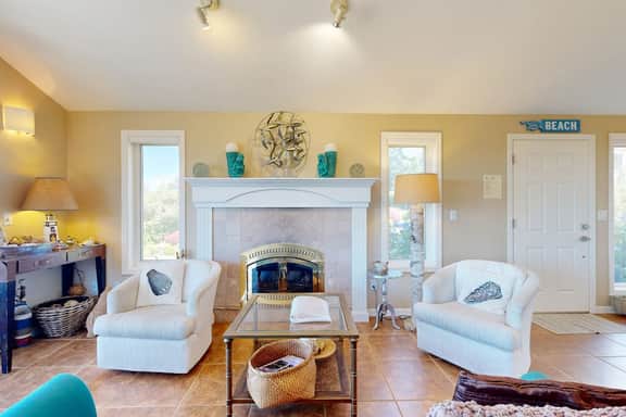 Stunning coastal home with ocean views firepit and media room walk to beach - Image 5