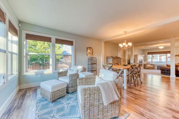 Home near the beach with fire pit gas fireplace and ping pong - Image 4