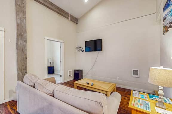 Dog Friendly Oceanside Escape with Easy Beach Access and Peaceful Surroundings - Image 5