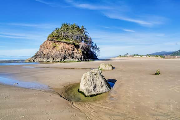 Proposal Rock Charmer Condo in Neskowin with creekside and ocean views - Image 4
