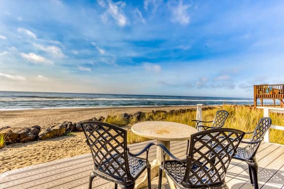 Beachfront home with ocean view hot tub and wood burning fireplace dog friendly - Image 5