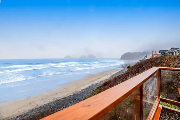 Beachfront Dog Friendly Cottage with Private Hot Tub Fireplace and Ocean Views - Image 4
