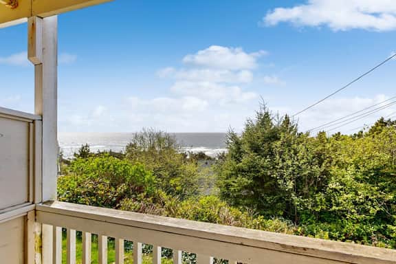 Dog Friendly Condo with Beach Access and Ocean Views from Private Balcony - Image 3
