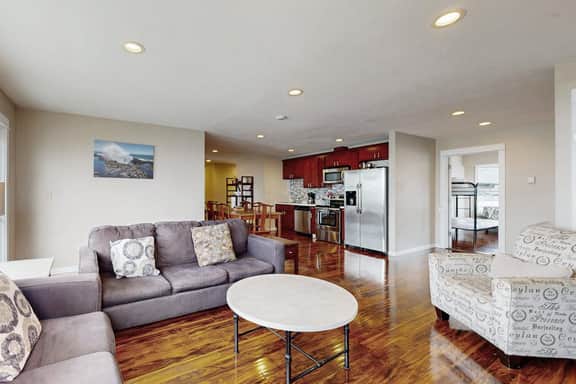Newly Remodeled Condo with Marvelous Ocean Views Nearby Beach Access Dogs OK - Image 5