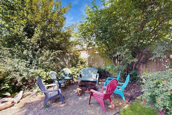 Dog Friendly Oregon Coast Getaway with Private Hot Tub - Image 4