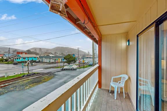 Dog Friendly Room Located Near the Beach and Downtown - Image 2