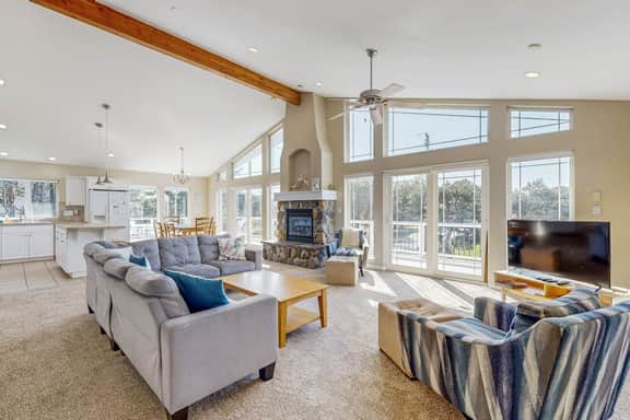 Ocean side home steps from sand dog friendly - Image 2