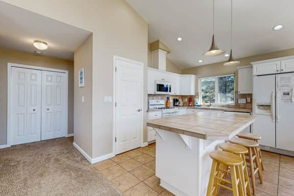 Ocean side home steps from sand dog friendly - Image 5