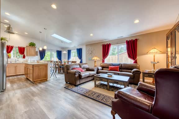 Newly built dog friendly house near the beach with private grill and patio - Image 5