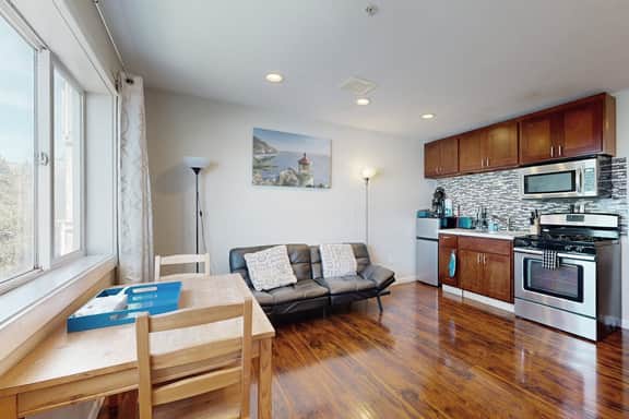 Romantic Ocean View Suite with Easy Beach Access Dog Friendly - Image 3