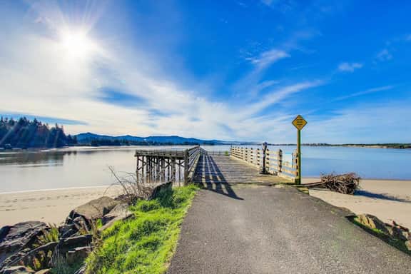 Lovely Coastal Condo with Ocean Views Walk to Beach Dogs OK - Image 3