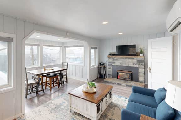 Pleasant dog friendly house with panoramic views short walk to the beach - Image 2